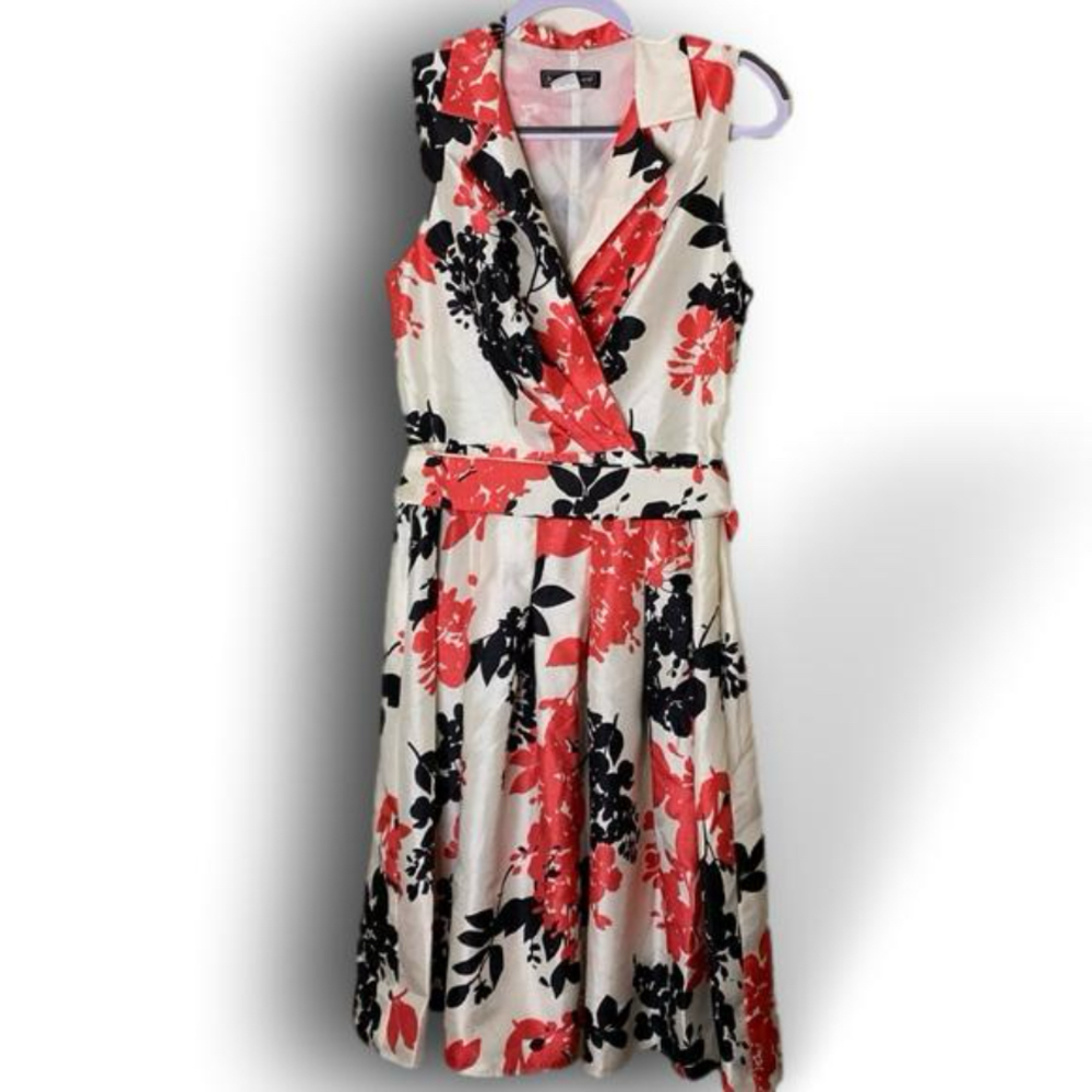 Jessica Howard Black Magenta Floral Sleeveless
Dress Size 8